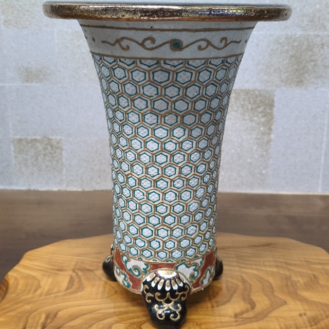 ハチハチ⭐️京都和楽　祇園　楽焼　菊紋大皿　懐石 ハチハチ様専用⭐️京都和楽 祇園 楽焼 菊紋大皿 懐石 - メルカリ